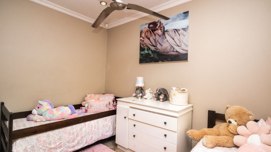 5 Bedroom Property for Sale in Protea Park North West